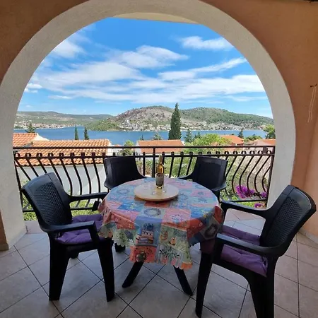 Apartment Vedrana