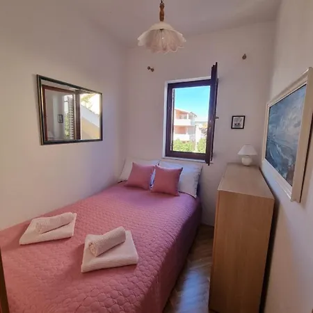 Vedrana * Rogoznica (Sibenik-Knin)