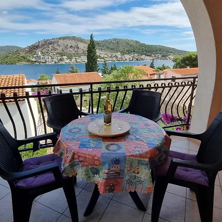 Vedrana Apartamento *